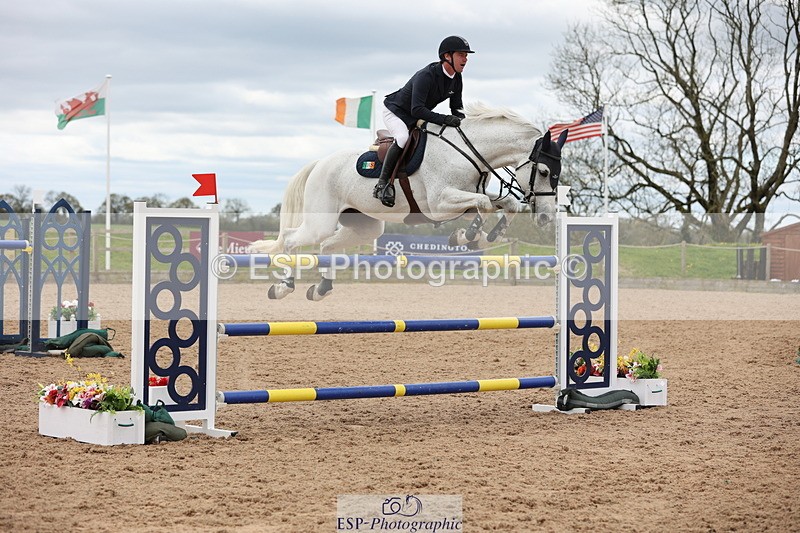 240419A-115324-06879 - Cls 6, 2 Star Medium Tour 1.35m