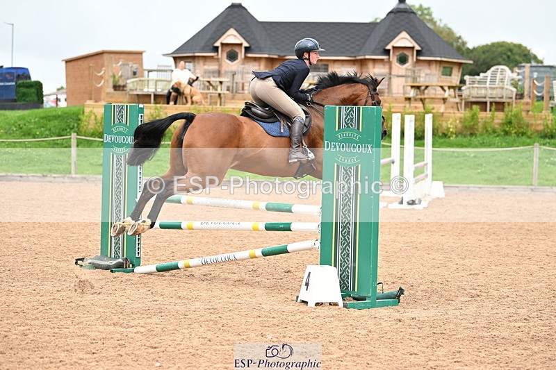 240908A-130029-03860 - Cls 15 U21 Intro 90cm-1.00m  Team Comp