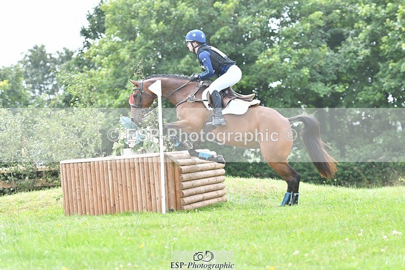 240803-140440-07077 - 212-Mae_Jackson-SWEET_RIOT