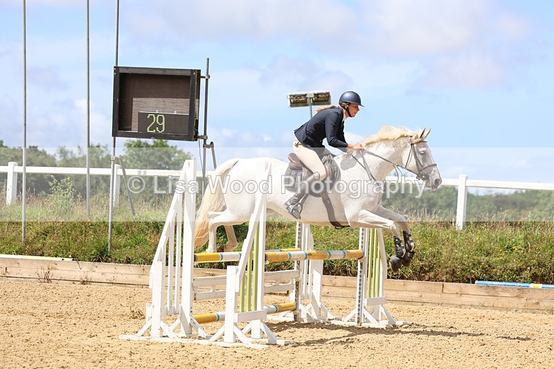 3E7A0360 - Class 9: Senior British Novice/90cm open