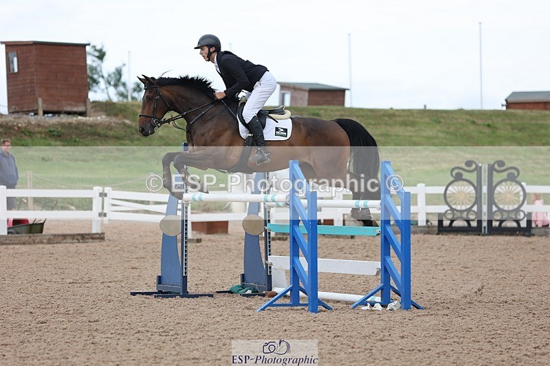 250625-150617-01300 - Cls 6 Foxhunter and 1.20m Open