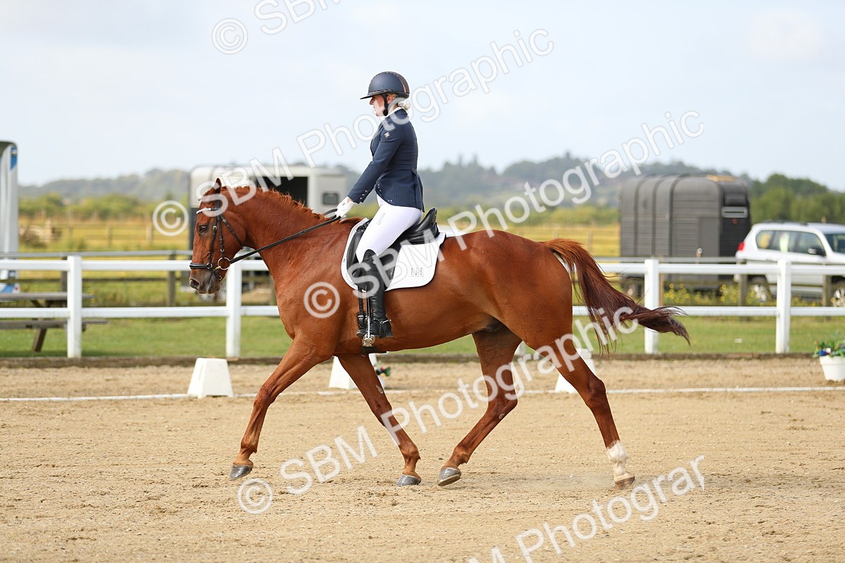 SBM_015551 - Class 13 - Novice 23 - 9.54-11.04