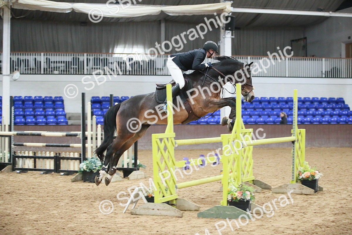 SBM_001039 - Class 4 - Senior Newcomers - 1.10m Open