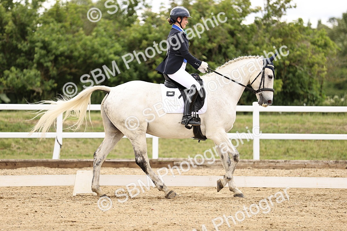 SBM_002074 - Class 2 - Novice 4 - 10.36-11.39
