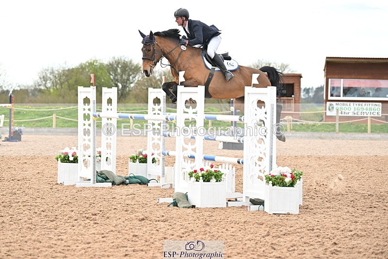 240418A-153142-04736 - Cls 9, 2 Star Big Tour 1.40m