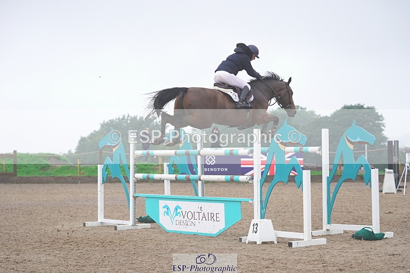 231017A-112300-06705 - Cls 26 Chard Equ Grand Prix