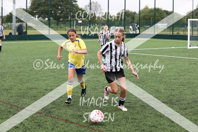 1DX32389 - Sat 6th U12 Girls