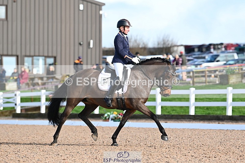 240218A-113743-06377 - 221-Alice.Peternell-Fourseasons.Sienna