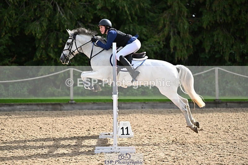 230930-114723-00392 - Cls 4 Pony Newcomers & 1m Open