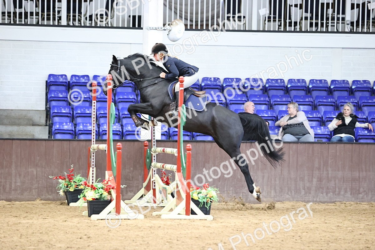 SBM_001601 - Class 4 - Senior Newcomers - 1.10m Open