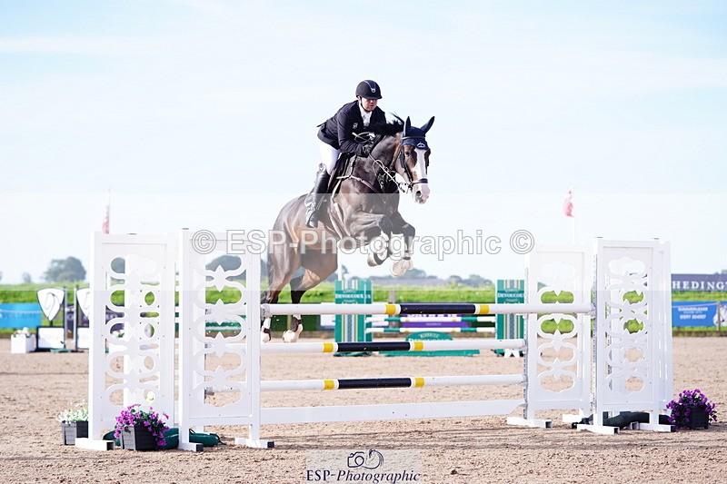 240804A-081340-09754 - Cls 41 Snr 1.20m Open