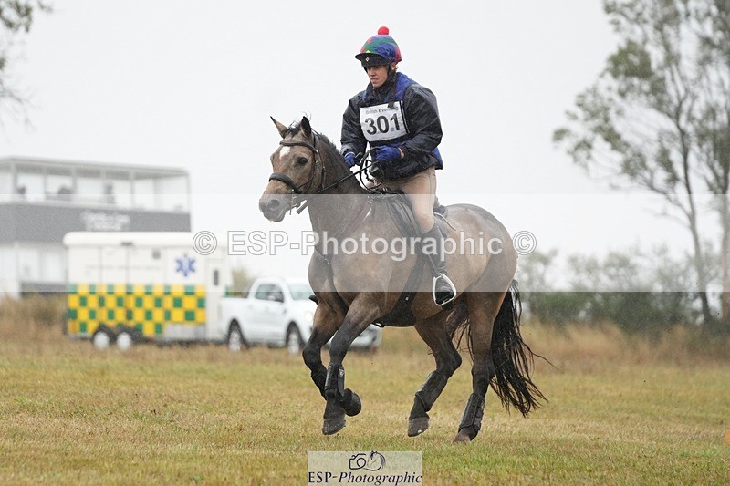 250830-141730-04072 - G-311-Max.Forster