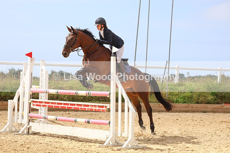 3E7A1699 - Class 13: Senior Newcomers/1.10m open