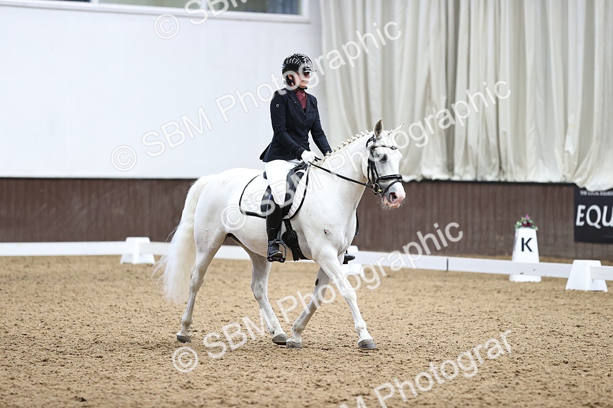 SBM_001999 - Novice 4 - 11.15-13.22