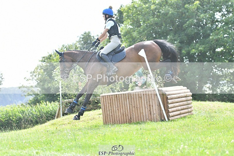 240803-150632-08138 - 181-Charlotte_Bradbury-KENSINGTON_EMPIRE