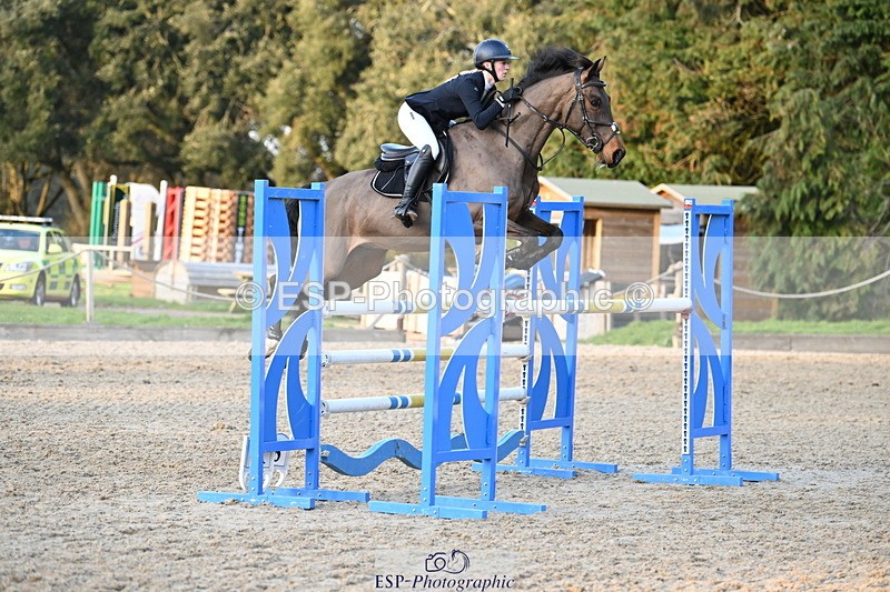 250322A-173048-03780 - Cls 14 Snr Fox & 1.20m Open