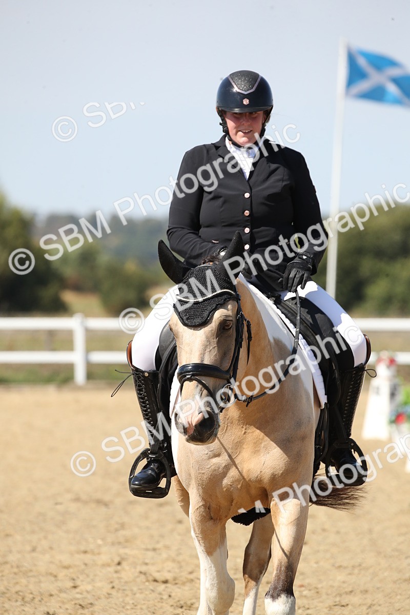 SBM_005088 - Class 11 - Novice 5 - 11.41-12.58