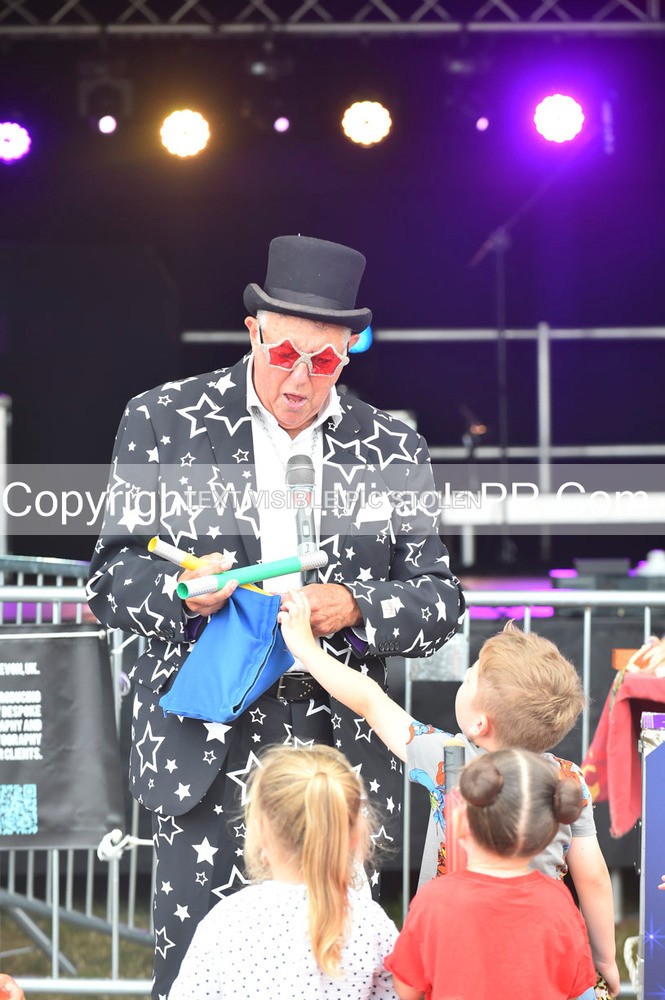 SH4_9538 - Mr Cosmo.