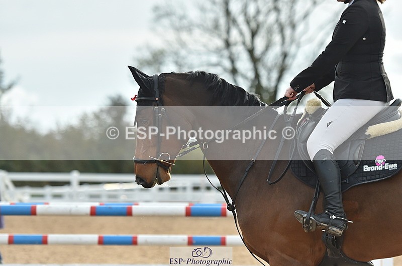 231111A-120902-01758 - Cls 12 Newcomers & 1.10m Open