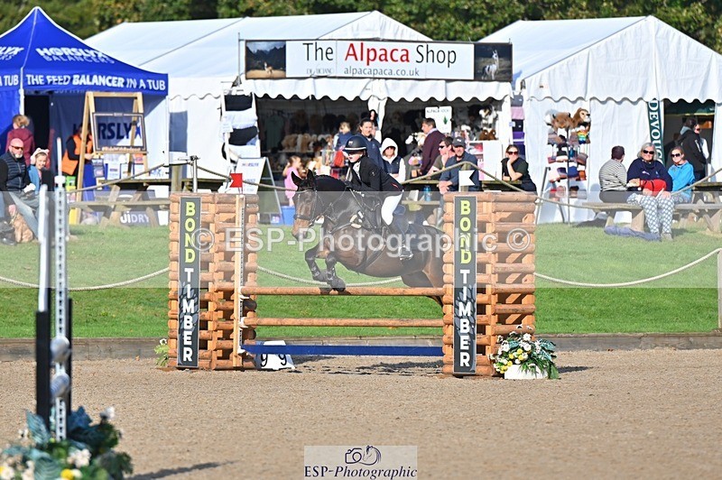 241027-100105-16194 - 358-Jessica.Meyer-LACKAGHMORE.VANDANGO