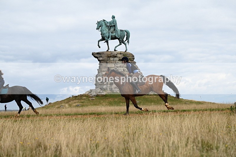 DSC_6421 - Time at Statue 12:17 to 12:44