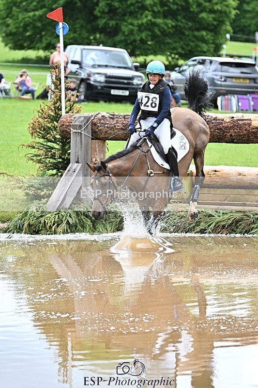 240526-114858-20719 - 428-COOLEY_SNAPCHAT-Selina_Milnes