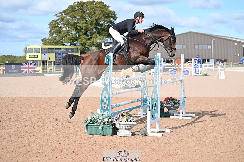 231015A-132256-08127 - Cls 30 Foxhunter & 1.20m Open