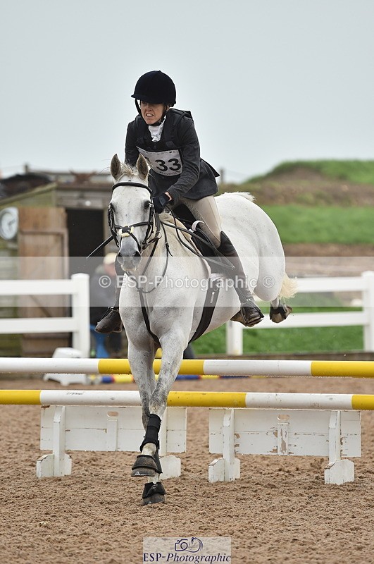 220829A-170500-00356 - 80cm Classes 5a 5b & 6