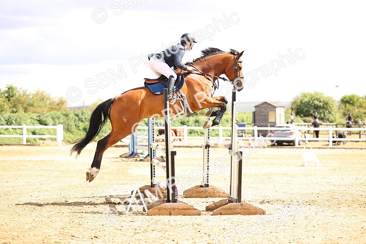 SBM_003850 - Class 17 - Senior Newcomers - 1.10m