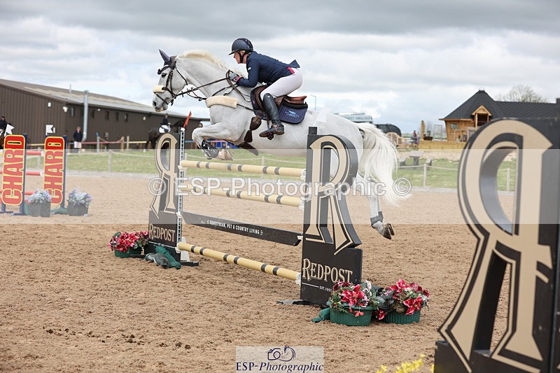 240419A-124005-07366 - Cls 6, 2 Star Medium Tour 1.35m