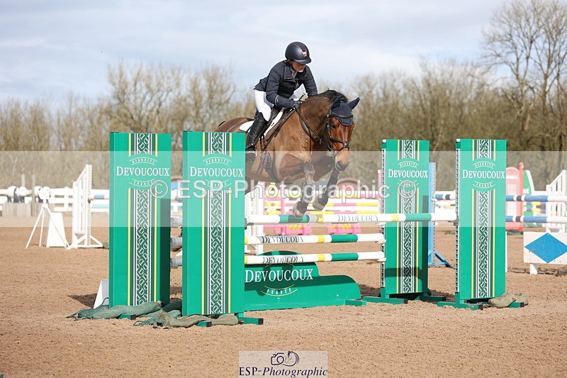 240223A-112848-00864 - Cls 4 Snr 1.05m Open