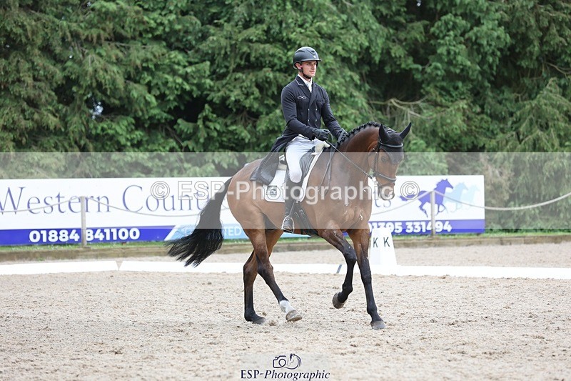 240523-181019-06335 - 320-CARPO_VIVENDI-Jack_Pinkney