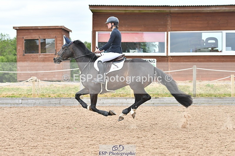240609A-142939-06185 - Cls 19 Snr Foxhunter and 1.20m Open