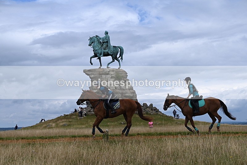 DSC_7736 - Time at Statue 13:16 to 13:52