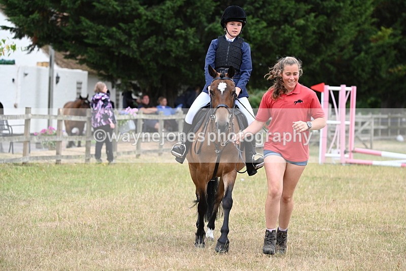 WJ6_9426 - Class 12 Minimus Jumping 45cm