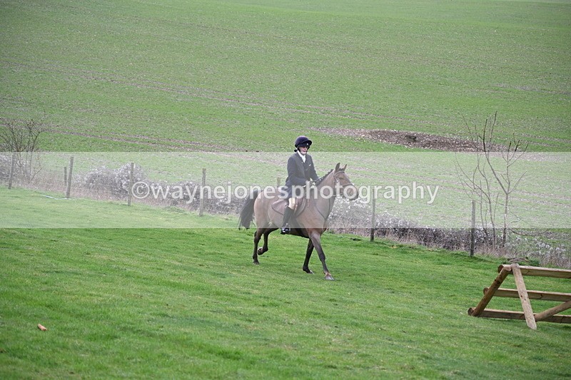 WJ6_9009 - Line Three