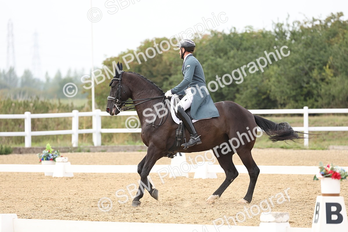 SBM_008352 - Class 10 - FEI INT I - 16.10-16.50