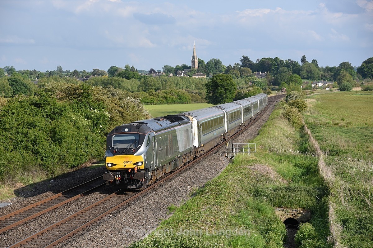 JL - 19.5.25 68010 1J49 17:07 Marylebone -Stourbridge Jn, Kings Sutton - Latest shots