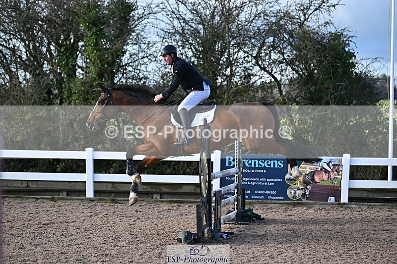 241120X-110901-00243 - Cls 02A&B Snr Disc & 100 Open