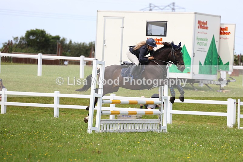 3E7A1725 - Class 13: Senior British Novice/90cm open