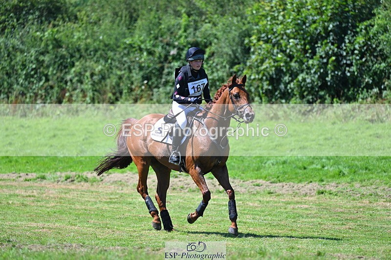 240811A-135831-04715 - 167-