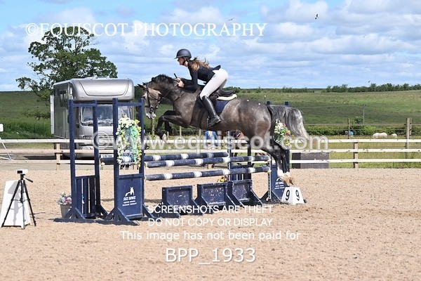 BPP_1933 - CLASS 18 SUN British Novice/ 90cm Open