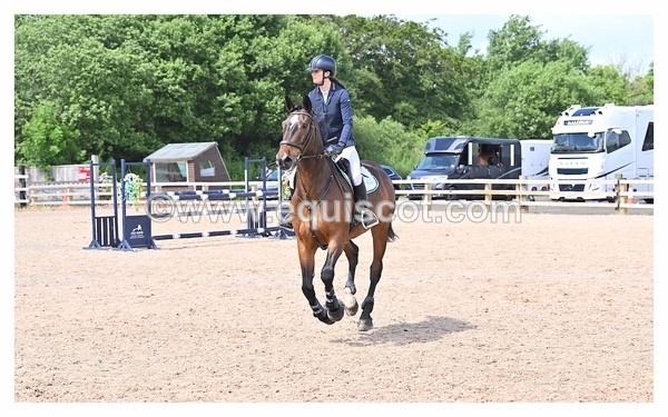 BPP_1072 - CLASS 4 FRI Newcomers/ 1.10m Open