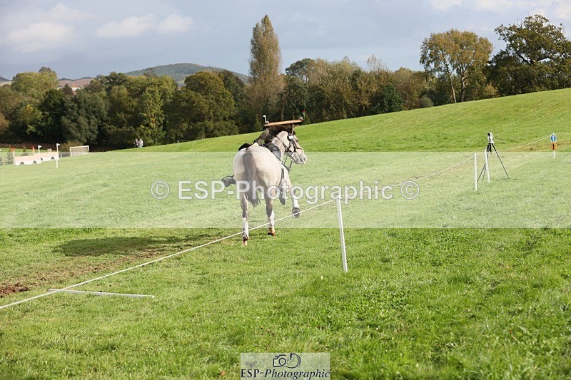 231020-141121-09307 - 120-VAN.KAUNITZ-Sara.Squires-XC