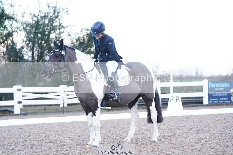 241214-095756-00100 - 122-Lisa.Counsell-Paris.Party.Girl