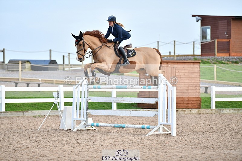 240124A-152002-00944 - Cls 6 National 1.30m & 1.40m