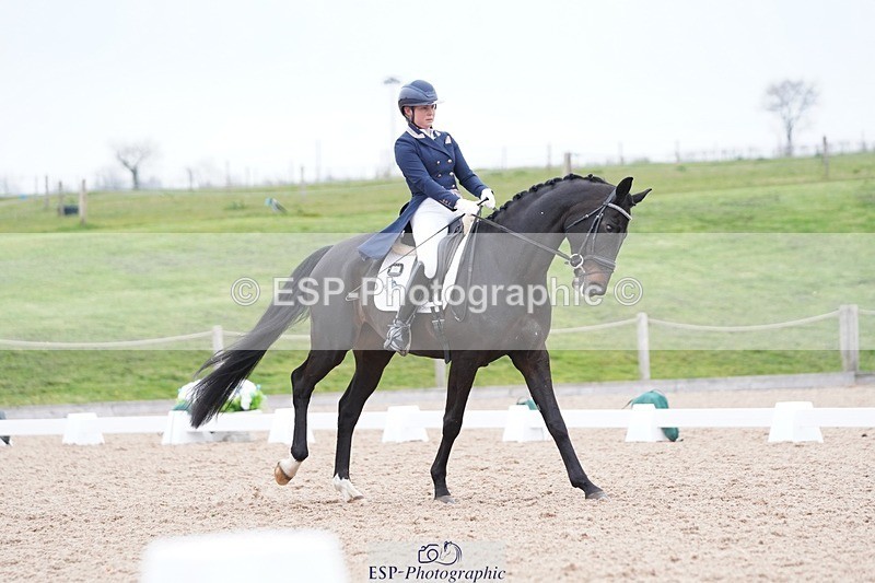 250403-161014-03250 - 003-Abbie.Newbury-Seagry.Firstamour