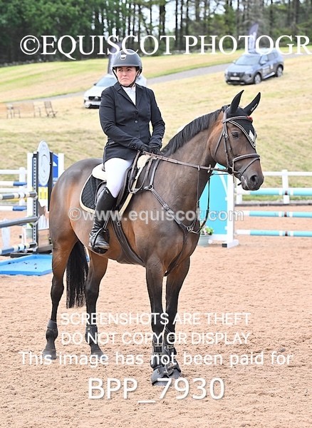 BPP_7930 - CLASS 16 FRI GFS Saddles Senior Newcomers/1.10m Open