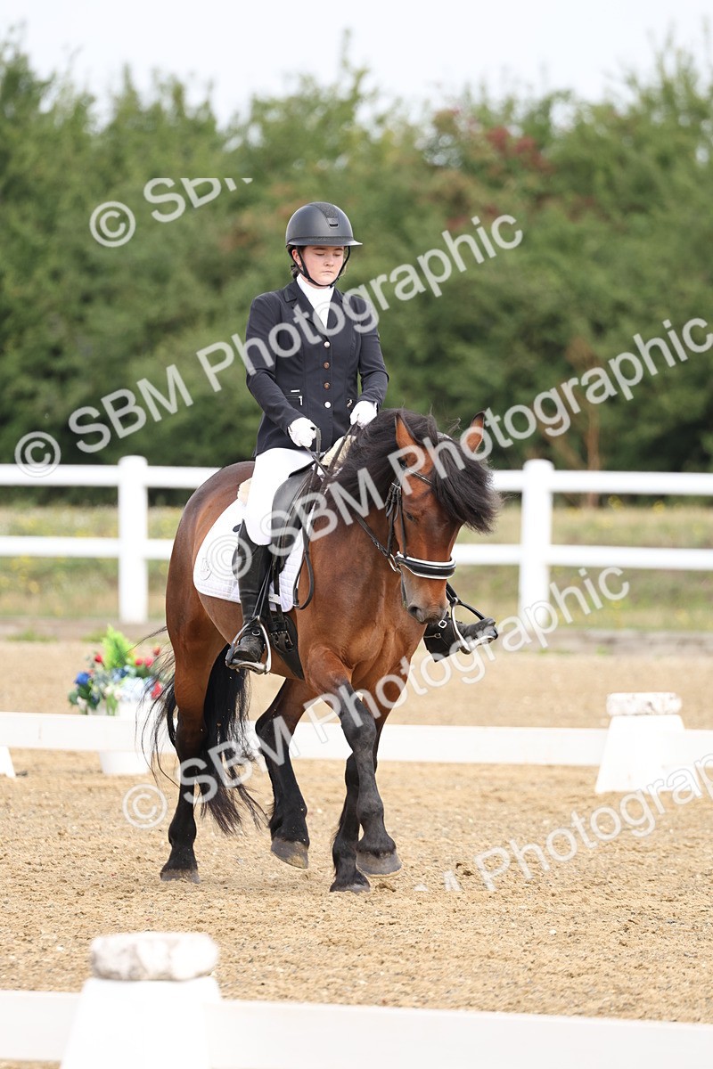 SBM_005842 - Class 6 - Novice 6 - 10.26-11.29