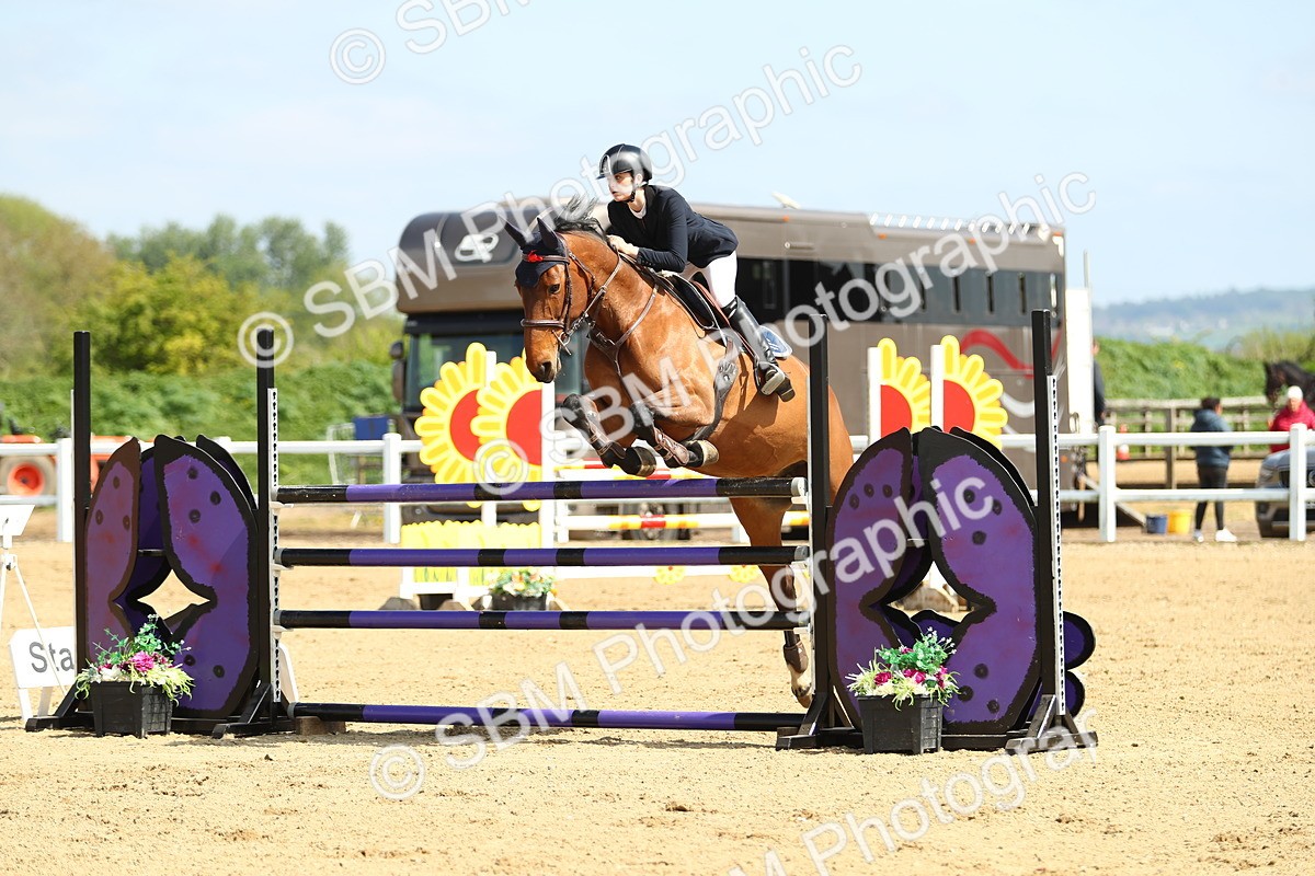 SBM_001331 - Class 5 - Senior Foxhunter 1.20m